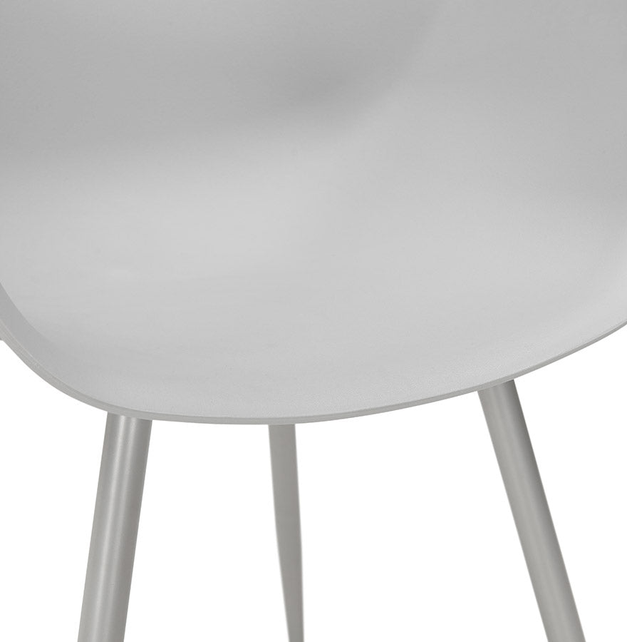 Veloria | Luxe designstoel met armleuningen – stijlvol en comfortabel