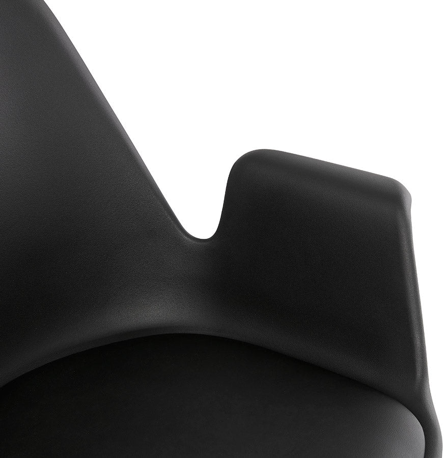 Salyra | Luxe fauteuil met armleuningen – industrieel ontwerp