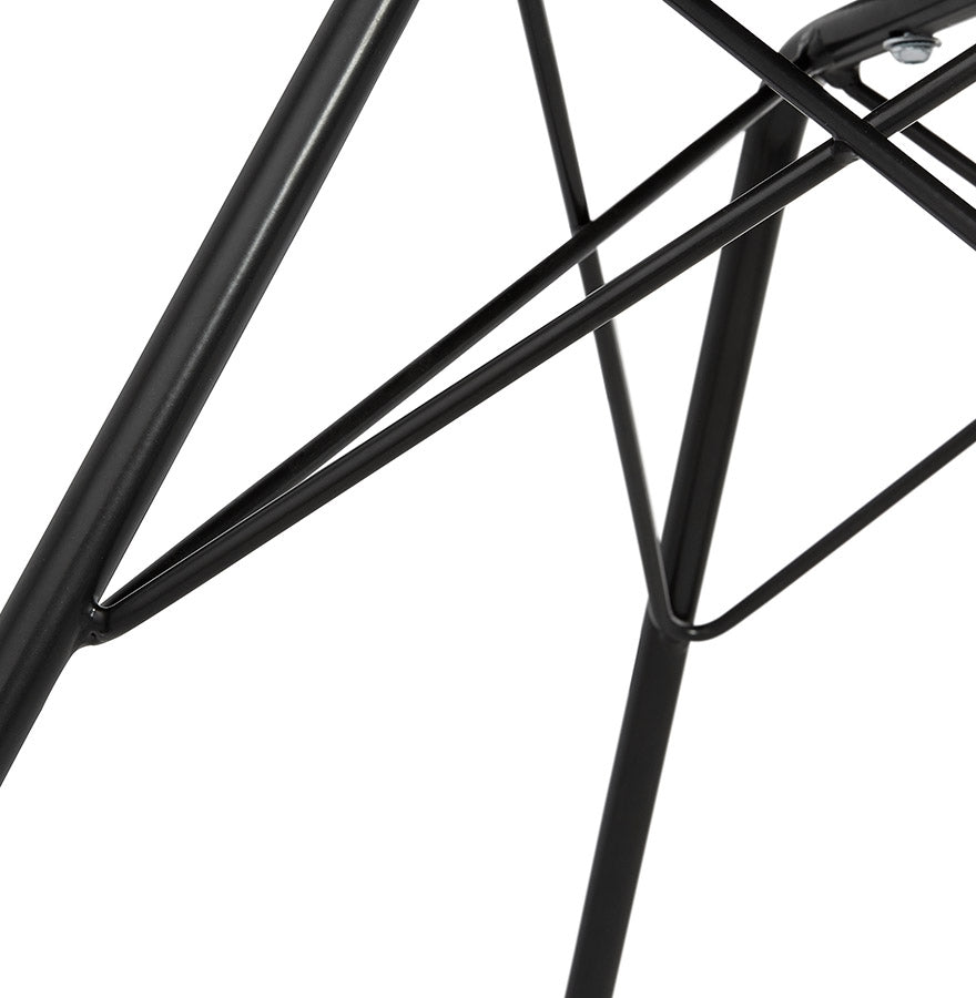 Salyra | Luxe fauteuil met armleuningen – industrieel ontwerp