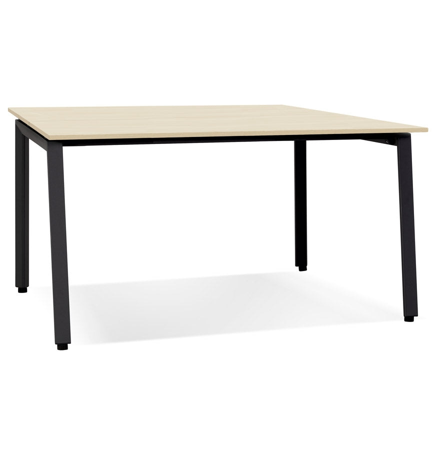 Aurelia | Vergadertafel met luxe afwerking – 160x160 cm