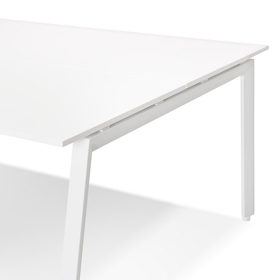 Amadore | Eleganter Schreibtisch aus Holz und Metall – stilvoll und funktional-OfficeKing
