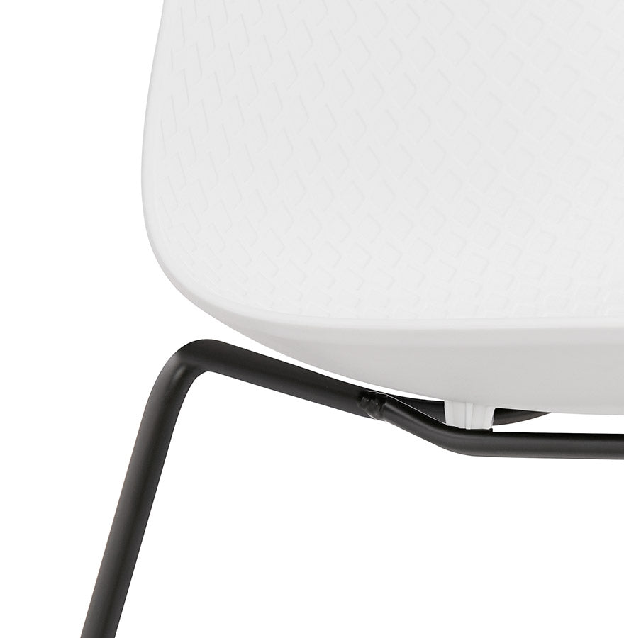 Vitraza | Luxe witte stoel met zwarte metalen poten-OfficeKing