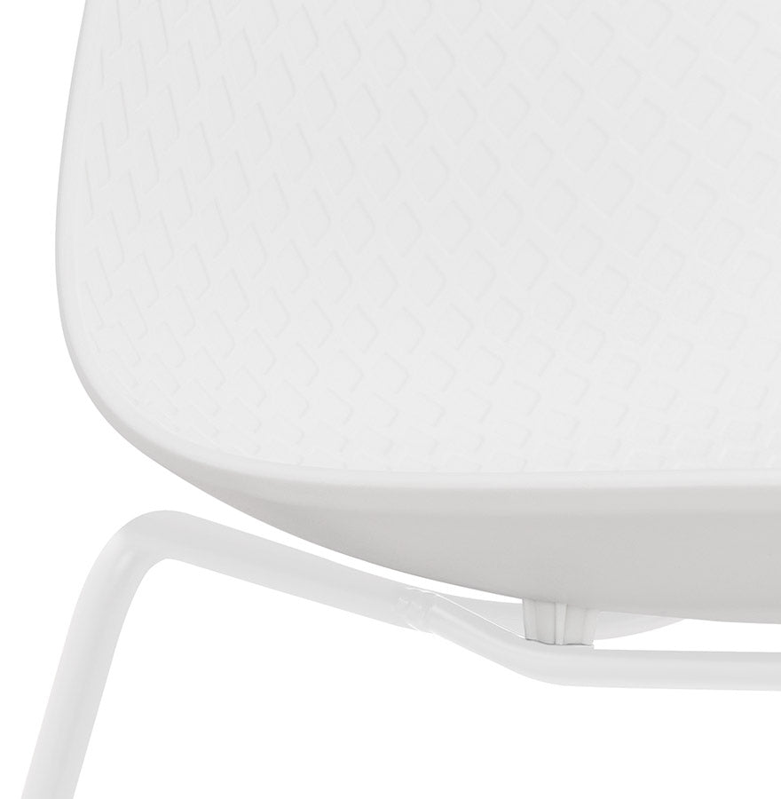 Alurea | Elegante witte stoel met metalen poten-OfficeKing