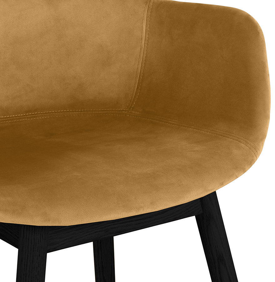 Veloria | Luxe fluwelen stoel met armleuningen - elegant en comfortabel