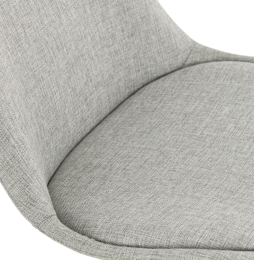 Vistara | Luxe fauteuil van grijs stof – elegant design met zwarte metalen poten