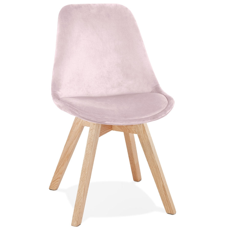 Veloria | Luxe roze fluwelen stoel – natuurlijke houtstructuur