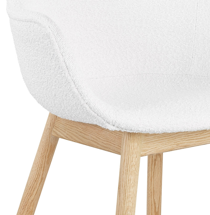 Moutou Luxe | Armchair with soft white terry and natural wood legs - Elegant comfort