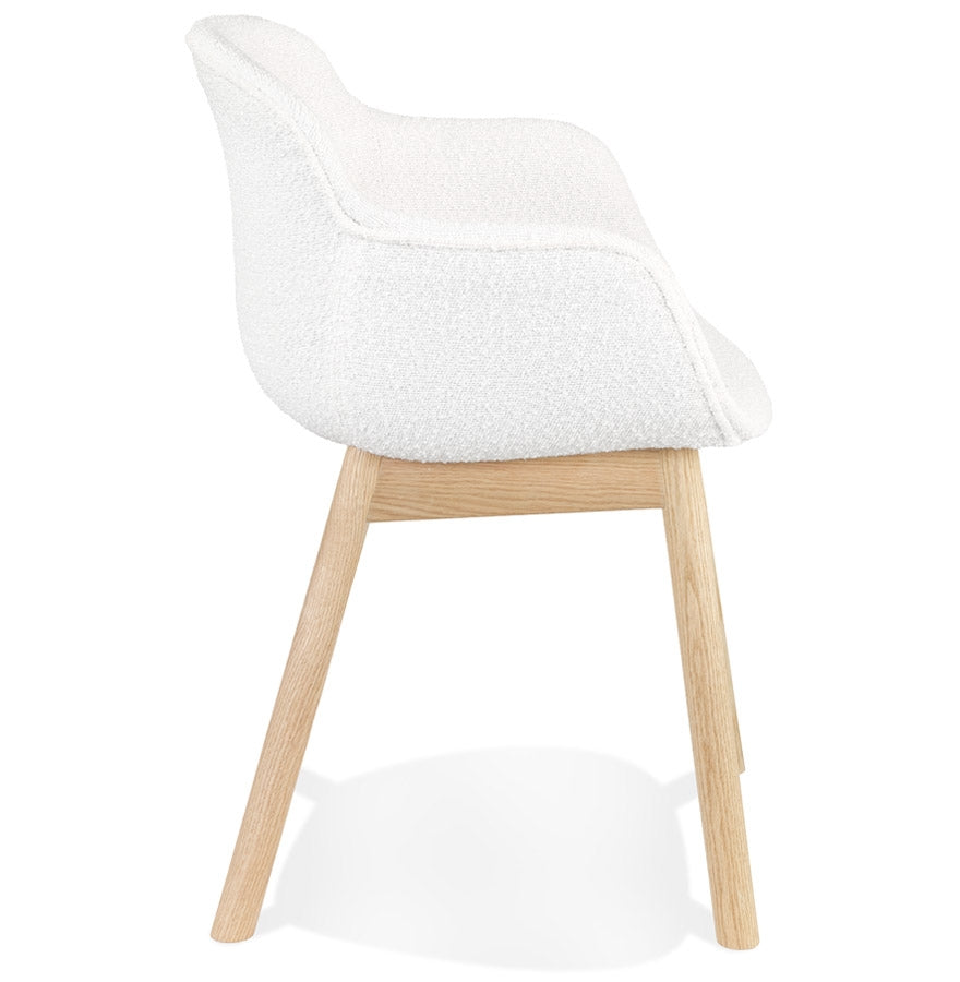 Moutou Luxe | Armchair with soft white terry and natural wood legs - Elegant comfort