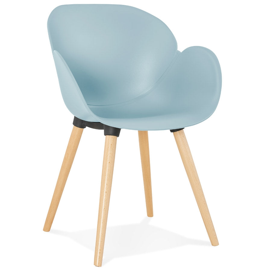 Nordique | Luxe blauwe designstoel met houten poten