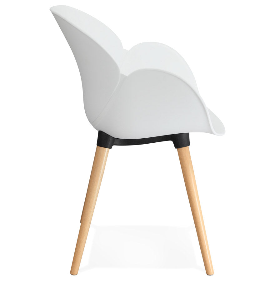 Nordique | Elegante stoel met Scandinavisch design – comfortabele houten poten
