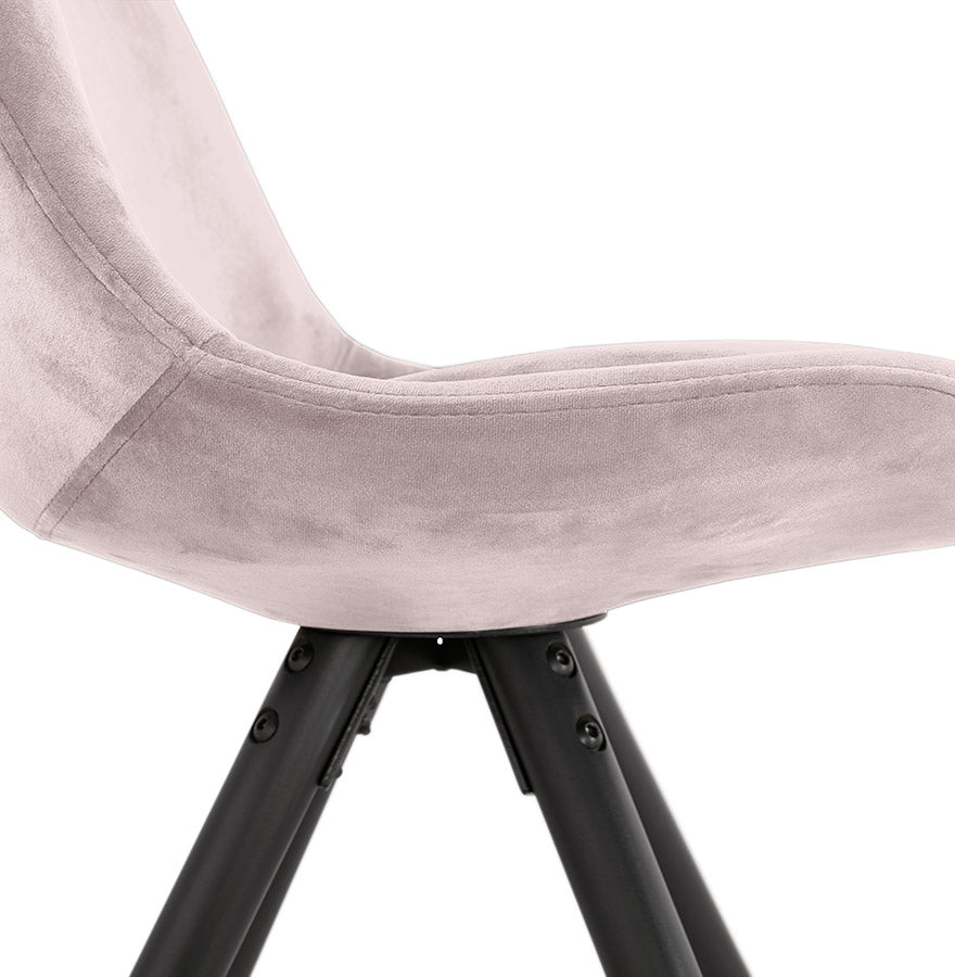 Veloria | Vintage fauteuil in luxe roze fluweel – elegant en stijlvol