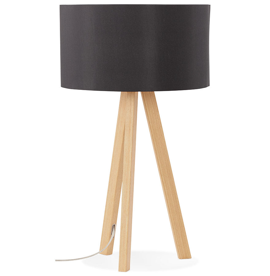 Nordika | Elegante tafellamp met driepoot – Scandinavisch design