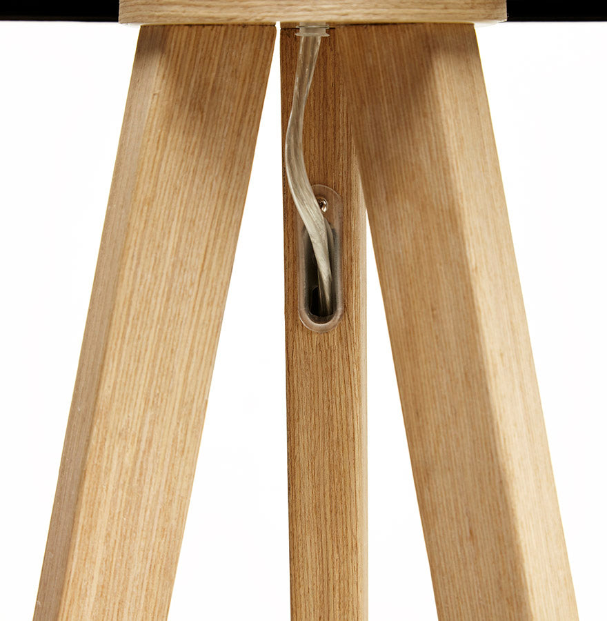 Lunara | Elegante vloerlamp met drie natuurlijke poten-OfficeKing