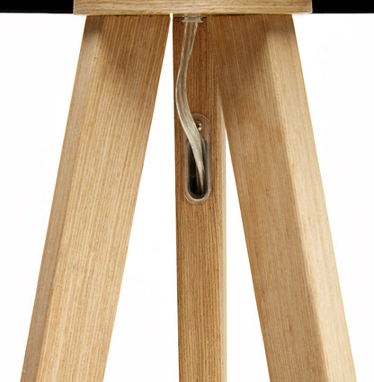 Lunara | Elegante vloerlamp met drie natuurlijke poten-OfficeKing