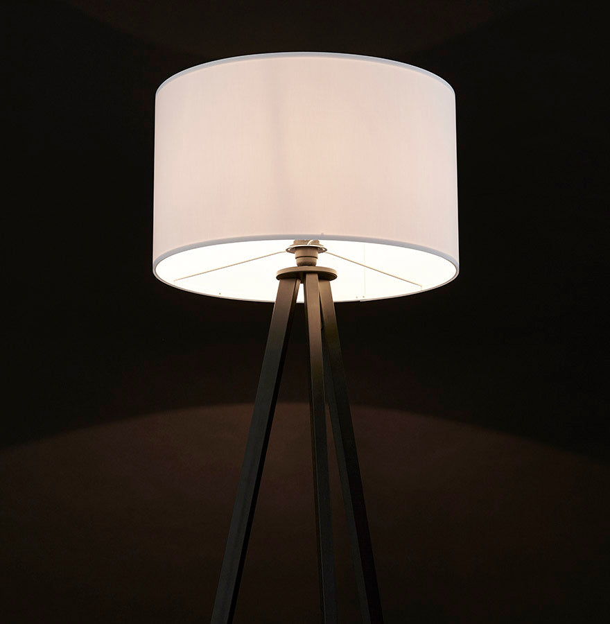 Luminara | Driepoot Staande Lamp – Elegant en Modern