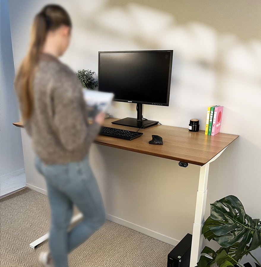 Bionique | Luxe Elektrisch Zit/Sta-Bureau – Natuurlijke Houtafwerking – 150x70 cm