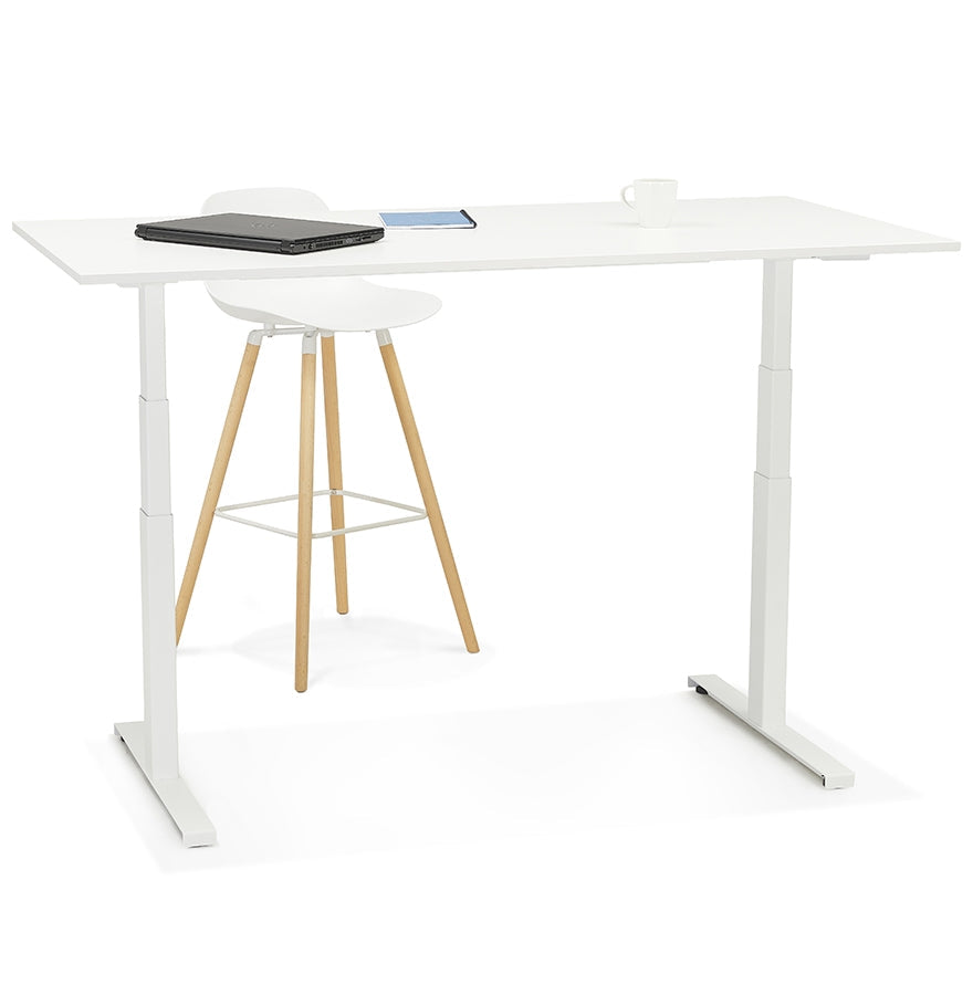 Tronika | Luxe elektrische zit-sta bureau – notenhout afwerking – 140x70 cm