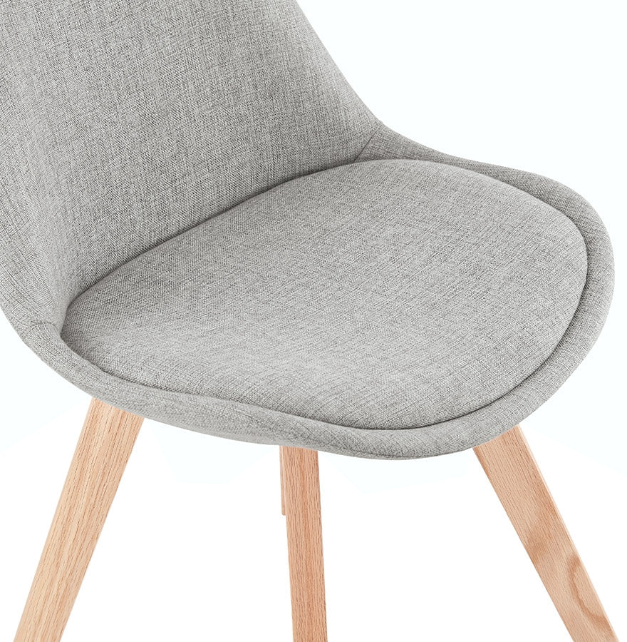 Nordique | Luxe grijze stoel met natuurlijke houten poten-OfficeKing