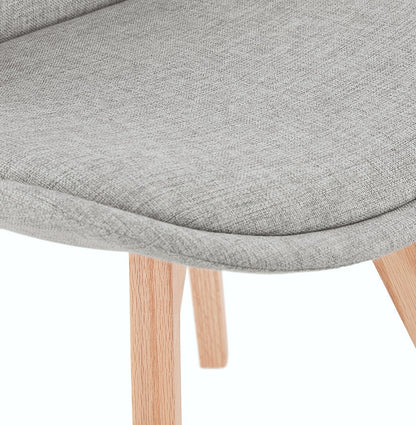 Nordique | Luxe grijze stoel met natuurlijke houten poten-OfficeKing